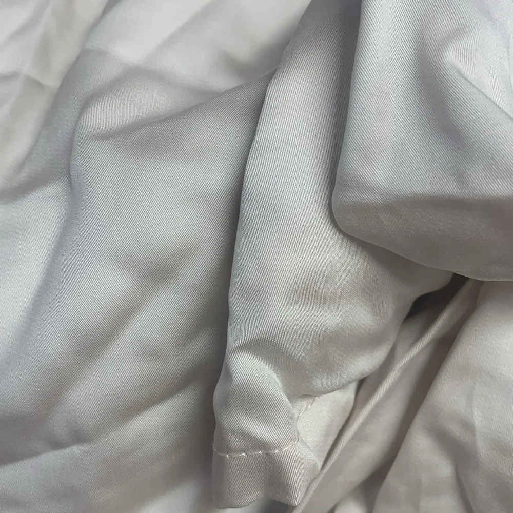 SIJO Full/ queen sheet set of 2 1 queen fitted one full/ queen flat new